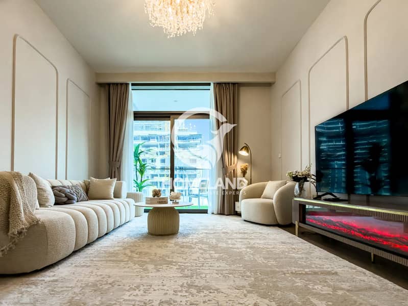 Luxury Apartment | Fully Furnished and Upgraded