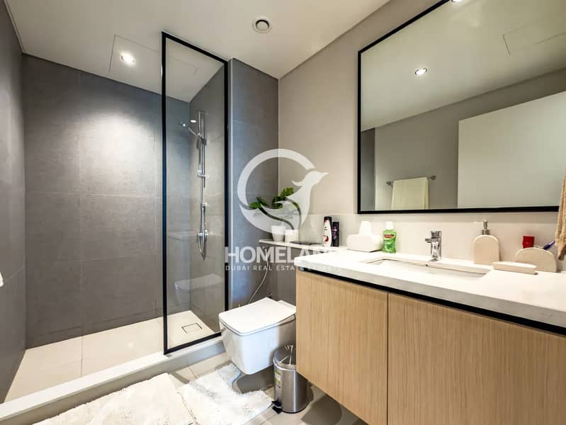 Luxury Apartment | Fully Furnished and Upgraded - Image 12