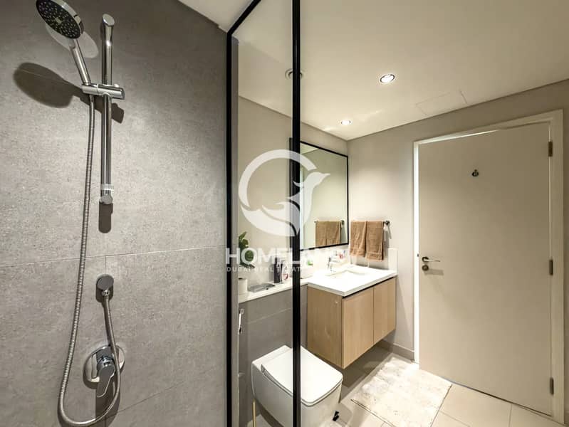 Luxury Apartment | Fully Furnished and Upgraded - Image 20