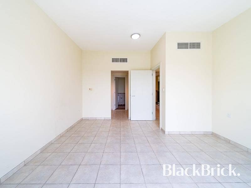 Superb Family Villa |Private Pool |Available Now - Image 8