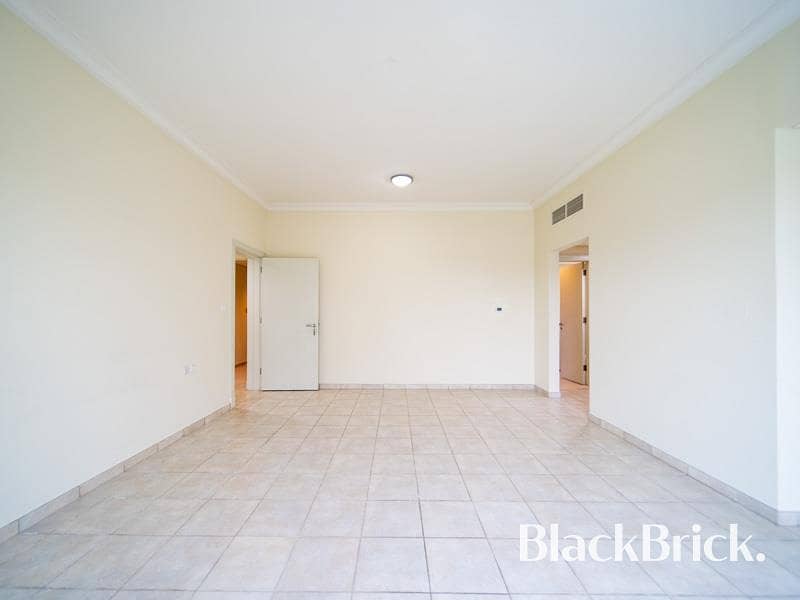 Superb Family Villa |Private Pool |Available Now - Image 10