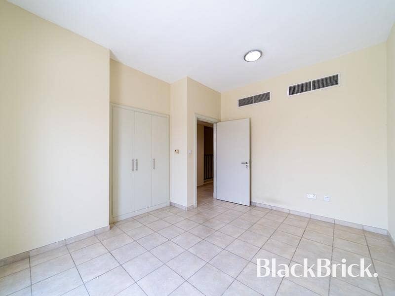 Superb Family Villa |Private Pool |Available Now - Image 11