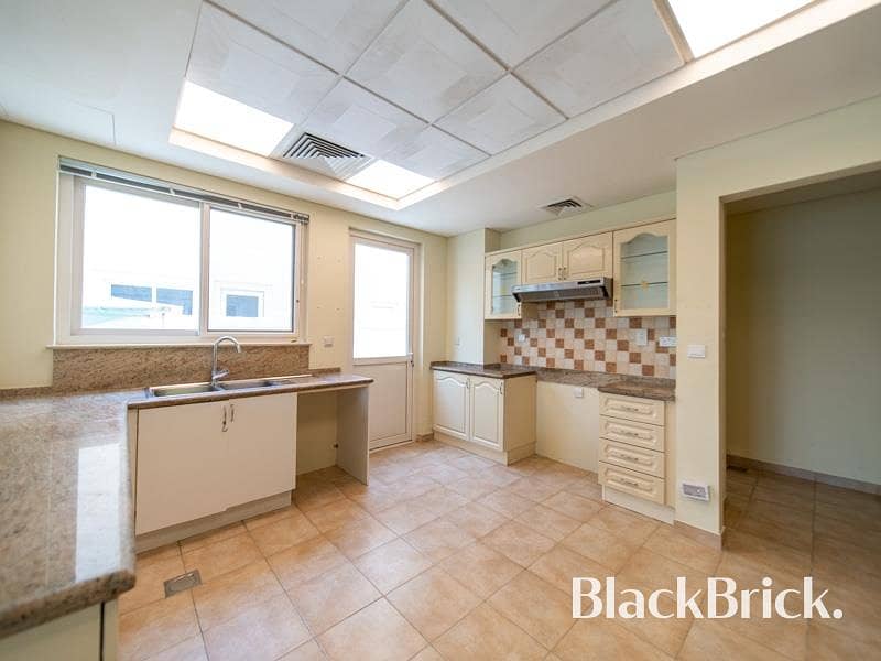 Superb Family Villa |Private Pool |Available Now - Image 12