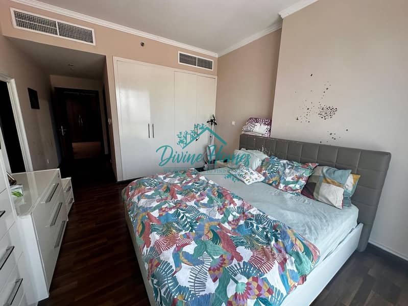 Fully Furnished | Upgraded | Low Floor | Simplex