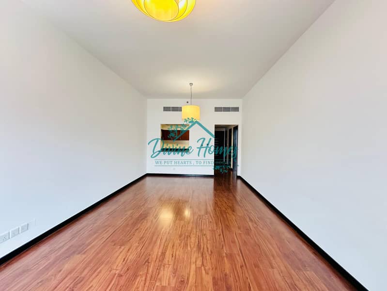 VACANT SOON | SPACIOUS APARTMENT | SKYLINE VIEW