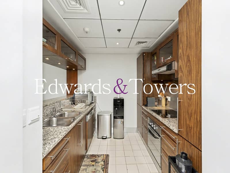 Fully Furnished | Marina view | Available End Dec. - Image 9