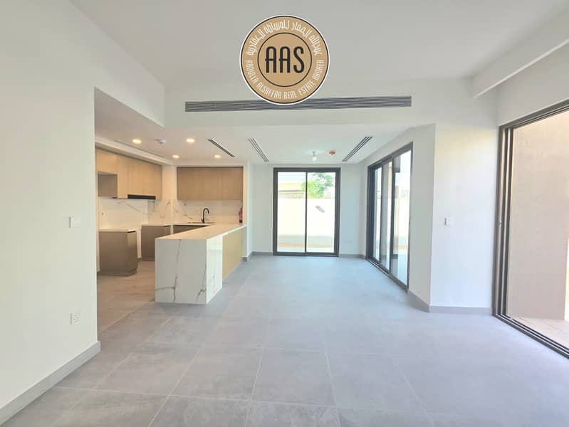 END CORNER UNIT CLOSE TO SWIMMING POOL 4BR+MAID - Image 6