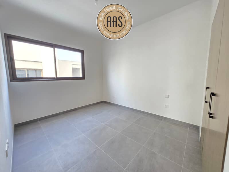 END CORNER UNIT CLOSE TO SWIMMING POOL 4BR+MAID - Image 10