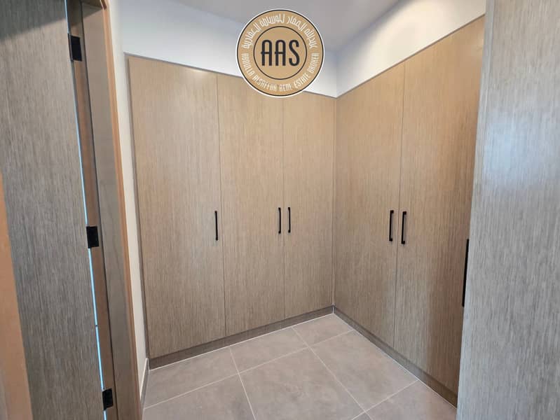 END CORNER UNIT CLOSE TO SWIMMING POOL 4BR+MAID - Image 11