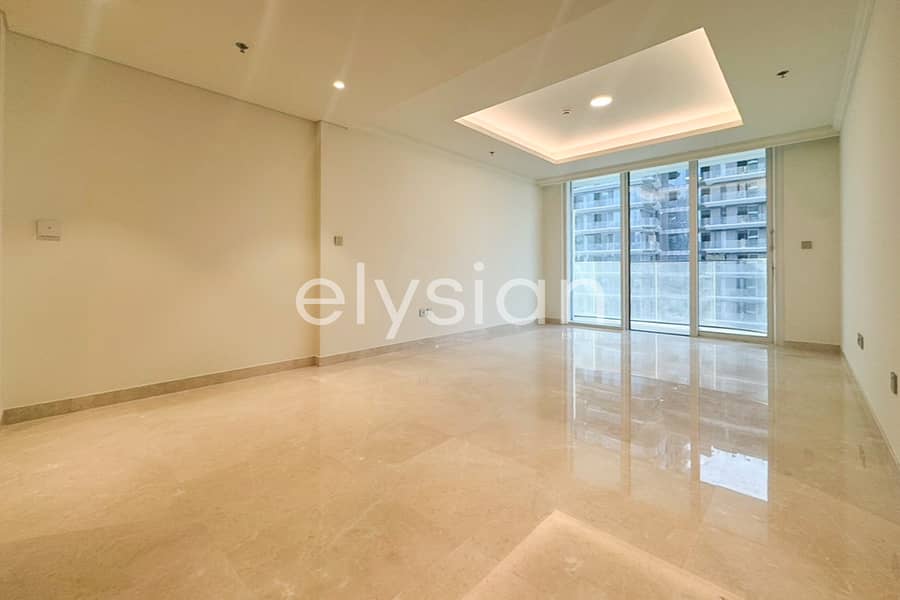Vacant | High Floor | Beach Access Residence