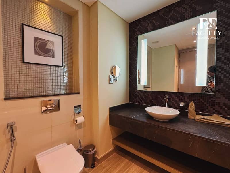 1BR Weekly Rental - Damac Paramount Tower D - Sleeps 4 - City - Image 12