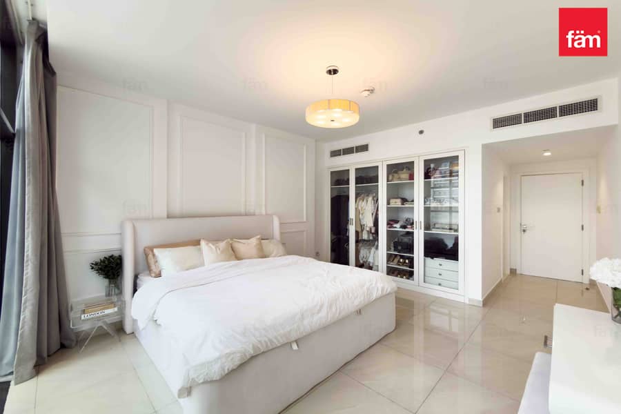 Spacious 1br | Upgraded | Well Priced | Vot