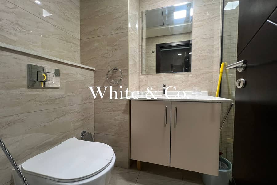 12 Cheques | Furnished | Spacious Unit - Image 13