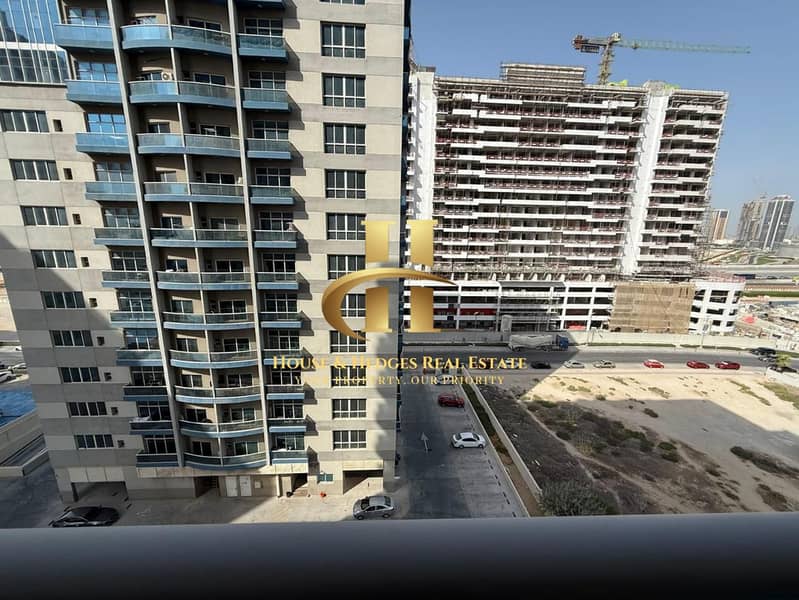 Fully Furnished | High Floor | Vacant - Image 9