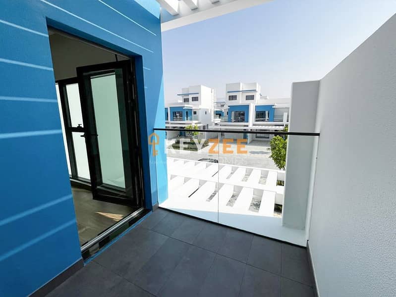 Single Row 4BR Townhouse | Brand New | Santorini Lagoons - Image 15