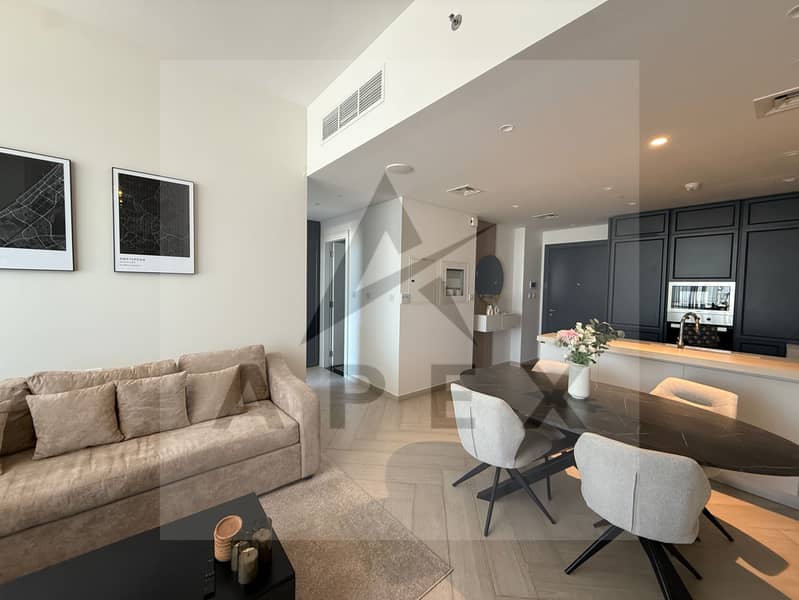 Fully Furnished With Downtown Views | up to 12 Cheques!