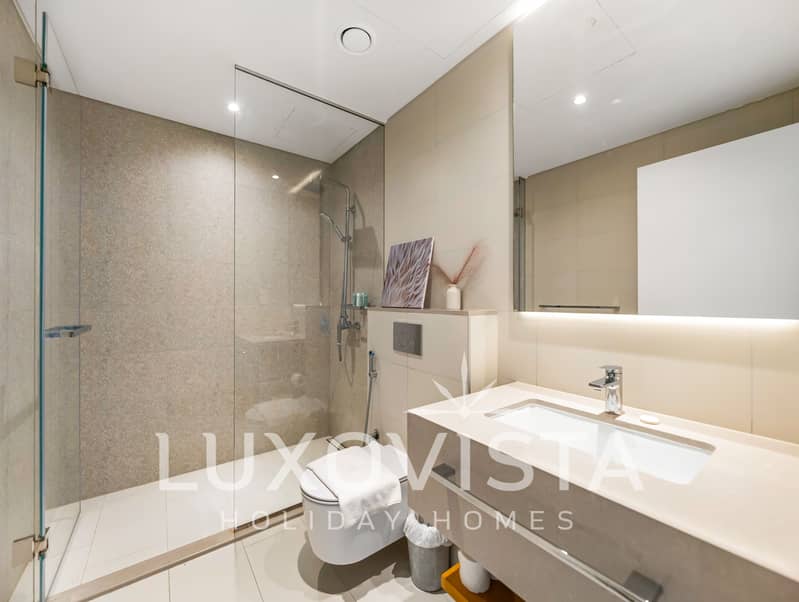 La Vie Beachside Elegance | All Bills Included - Image 28