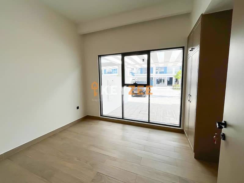 Single Row 4BR Townhouse | Brand New | Santorini Lagoons - Image 9