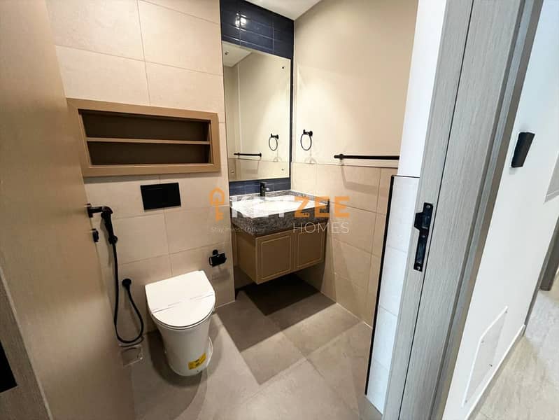 Single Row 4BR Townhouse | Brand New | Santorini Lagoons - Image 19