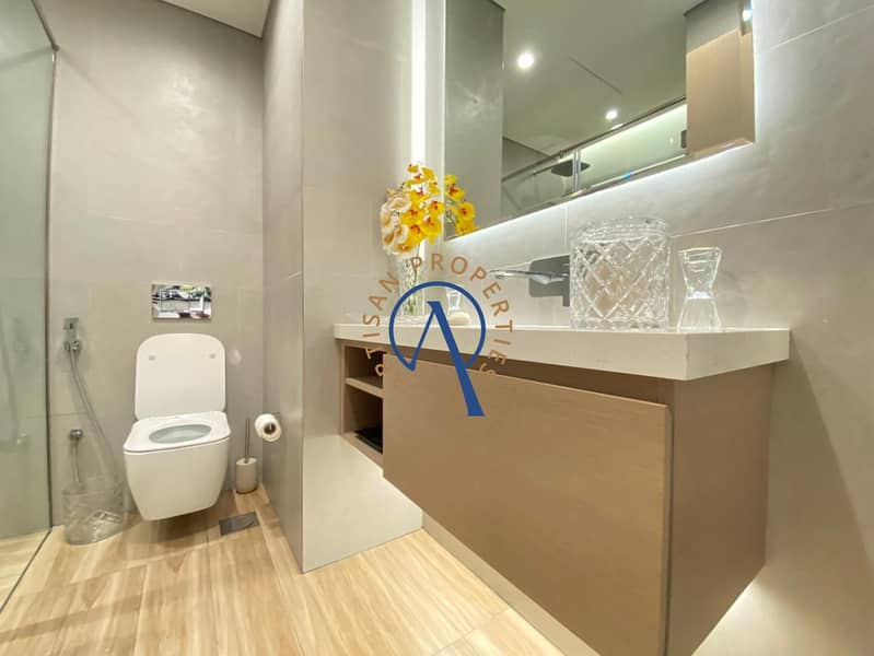 SPACIOUS 2BHK |ELEGANT TOUCHES | PRIME LOCATION - Image 9