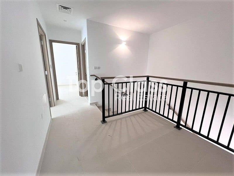 Spacious | 4 Beds and Maid Room | Ready to Move In - Image 7