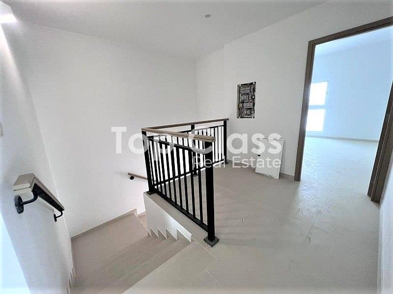 Spacious | 4 Beds and Maid Room | Ready to Move In - Image 8