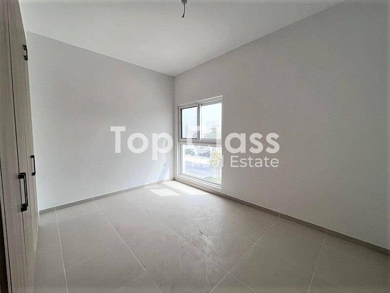 Spacious | 4 Beds and Maid Room | Ready to Move In - Image 11