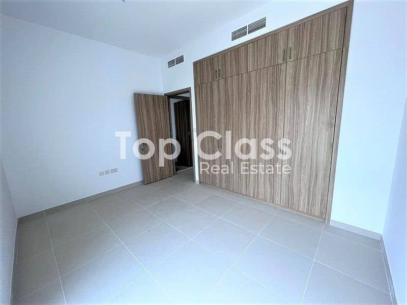 Spacious | 4 Beds and Maid Room | Ready to Move In - Image 13