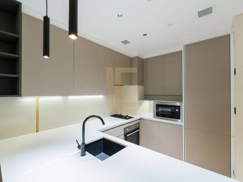 FULLY UPGRADED | PRIME LOCATION | BURJ KHALIFA VIEW - Image 18