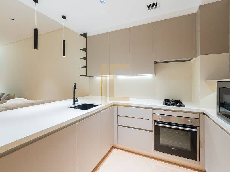 FULLY UPGRADED | PRIME LOCATION | BURJ KHALIFA VIEW - Image 19