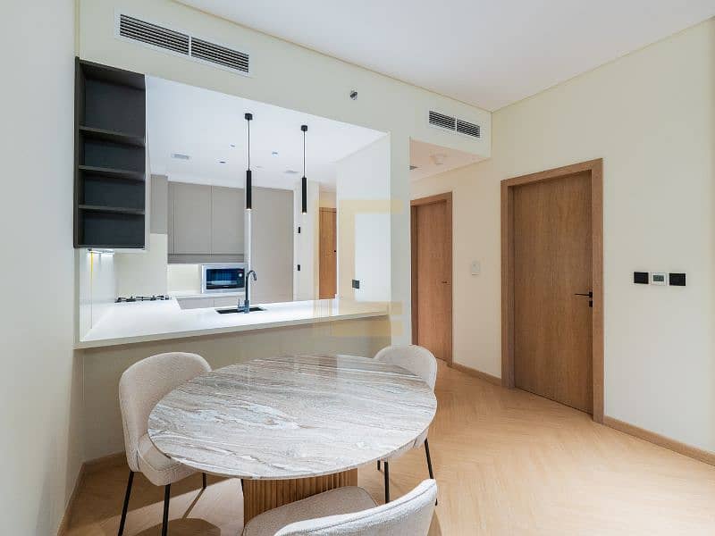 FULLY UPGRADED | PRIME LOCATION | BURJ KHALIFA VIEW - Image 23