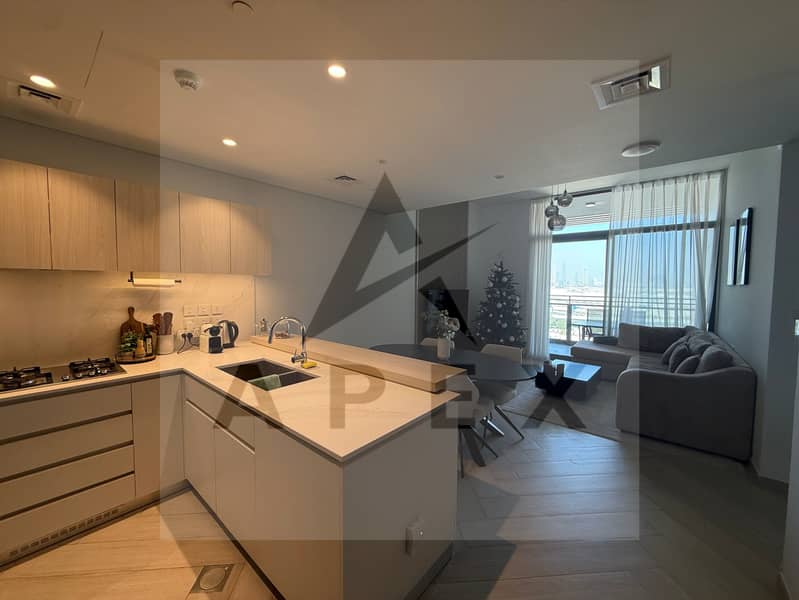 Fully Furnished With Downtown Views | up to 12 Cheques! - Image 12