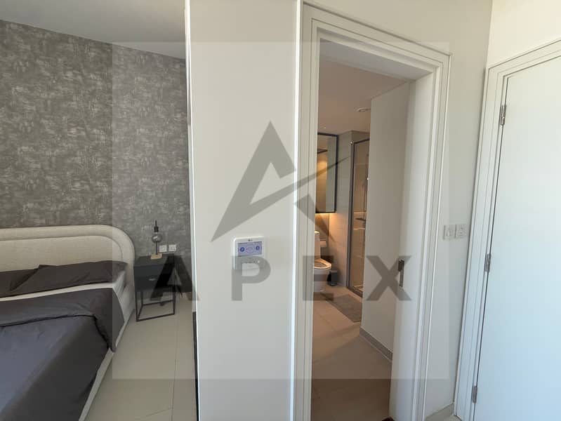 Fully Furnished With Downtown Views | up to 12 Cheques! - Image 15