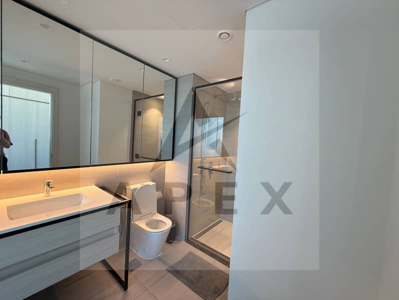 Fully Furnished With Downtown Views | up to 12 Cheques! - Image 19