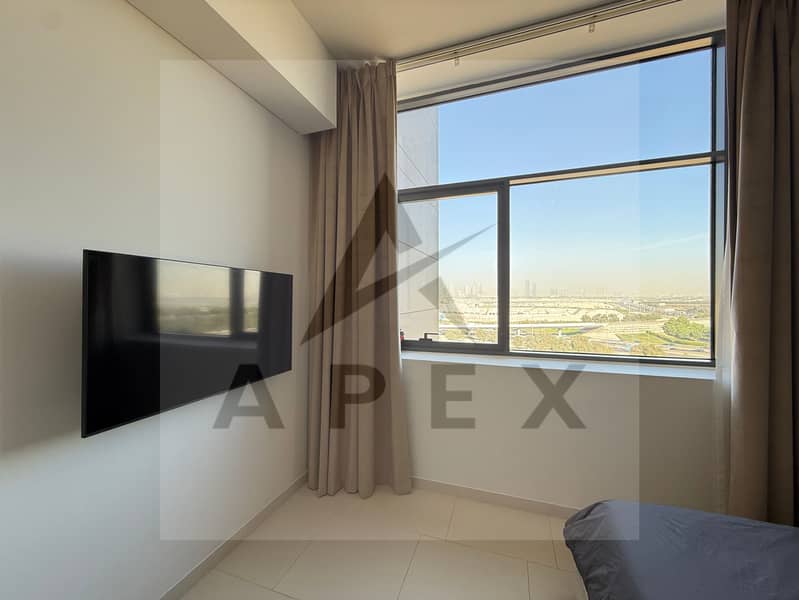 Fully Furnished With Downtown Views | up to 12 Cheques! - Image 23