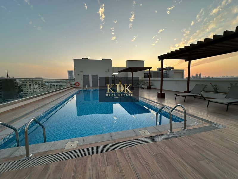 Community View | Prime Location | Spacious Unit - Image 14