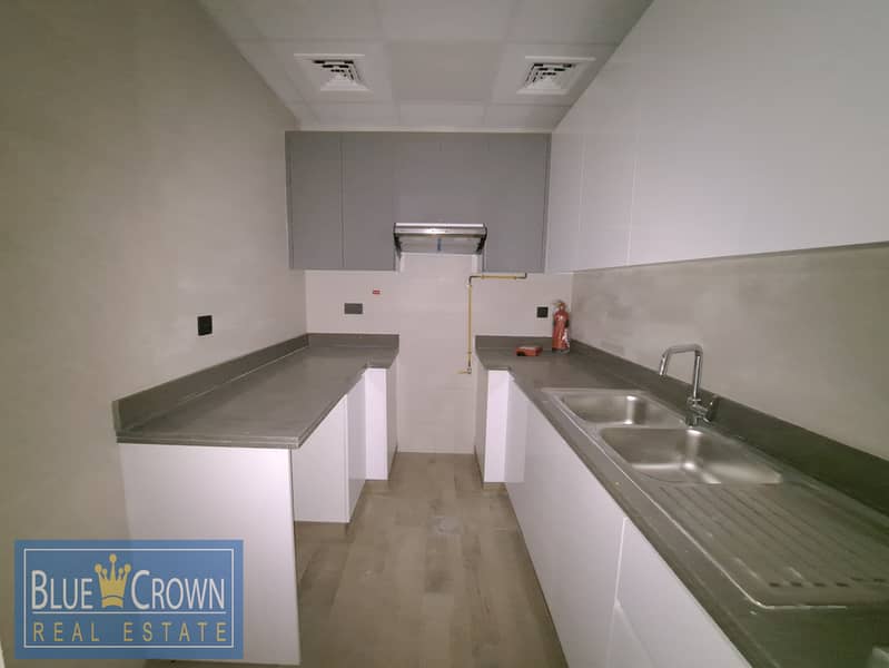 BRAND NEW BRIGHT VIEW!!LAVISH 1BHK WITH BALCONY