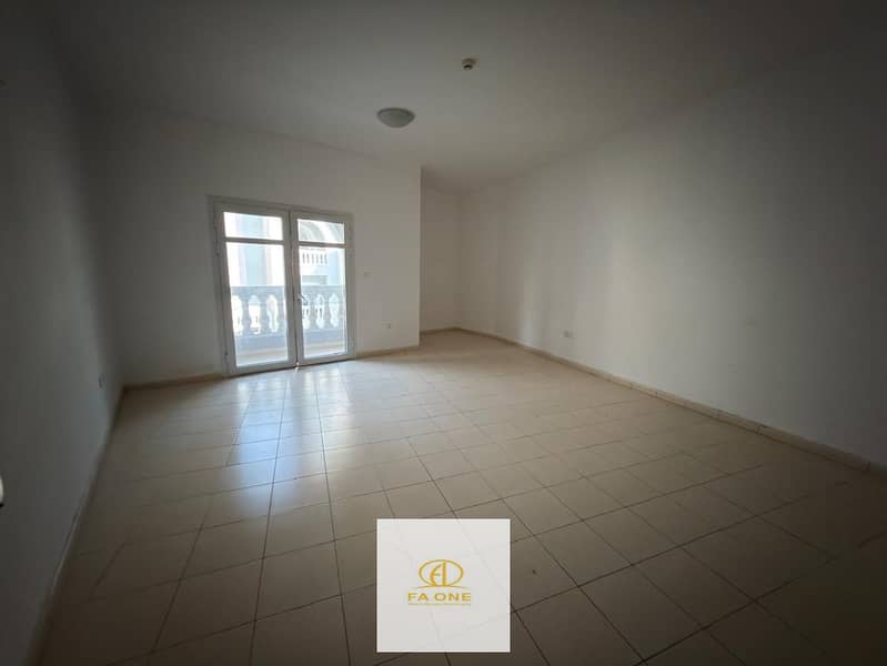 Spacious 2 Bedroom + Maid Apartment for Rent | Autumn 1, Seasons Community - Image 6