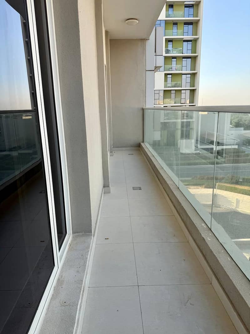 Perfect Investment 2BR Available in Dubai South - Image 17
