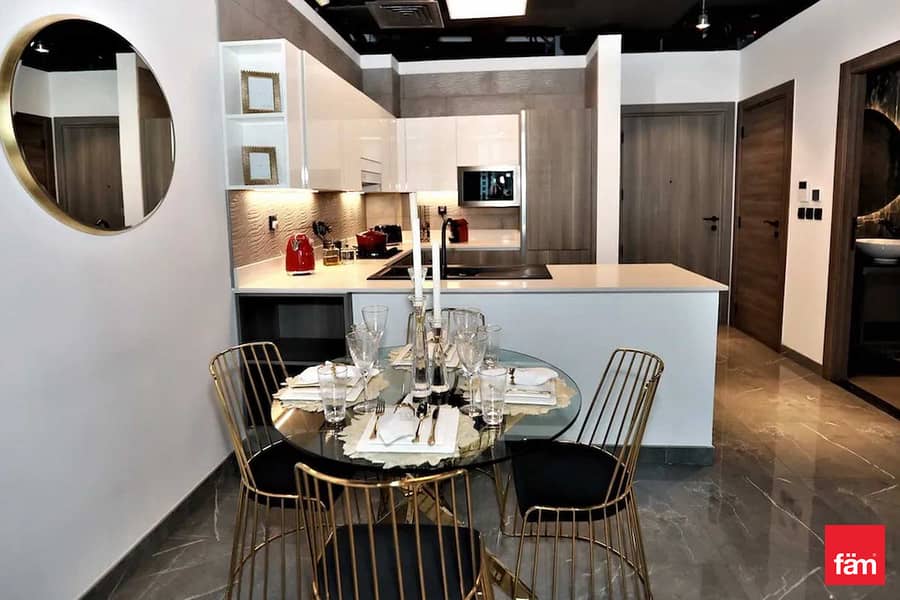 Hand Over Soon | Vacant | Near Park