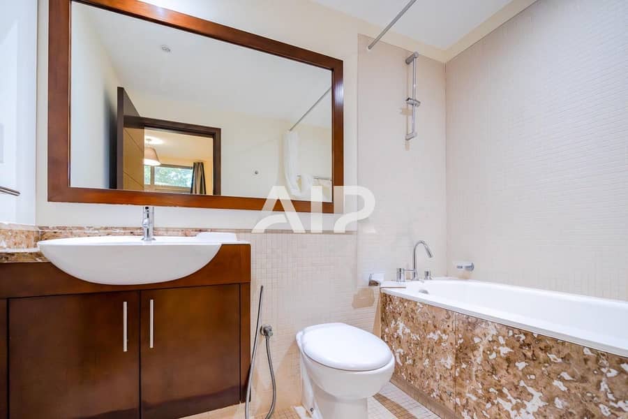 Downtown Villa | Burj Khalifa View | 3 Bed - Image 9