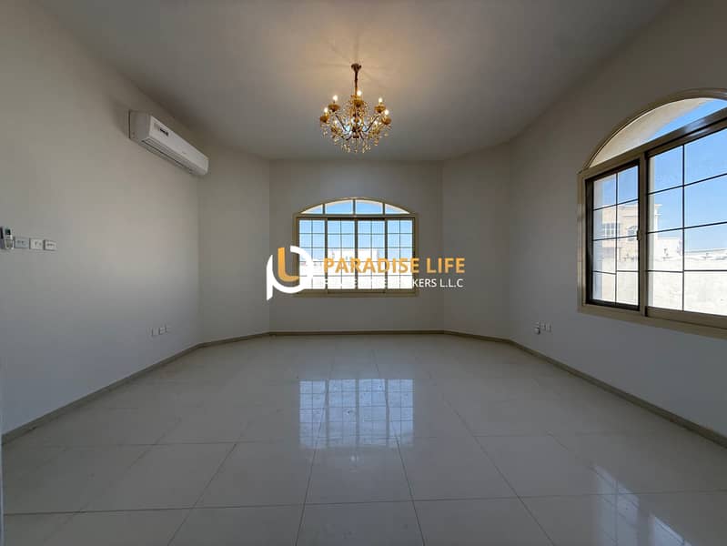 SINGLE STORY-4 BEDROOM PLUS MAIDS -CORNER VILLA AVAILABLE FOR RENT