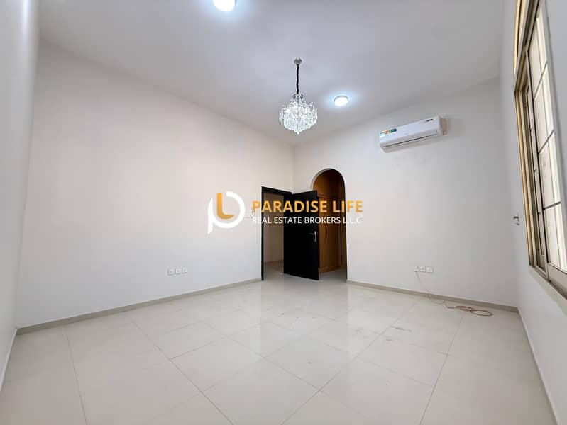 SINGLE STORY-4 BEDROOM PLUS MAIDS -CORNER VILLA AVAILABLE FOR RENT - Image 9