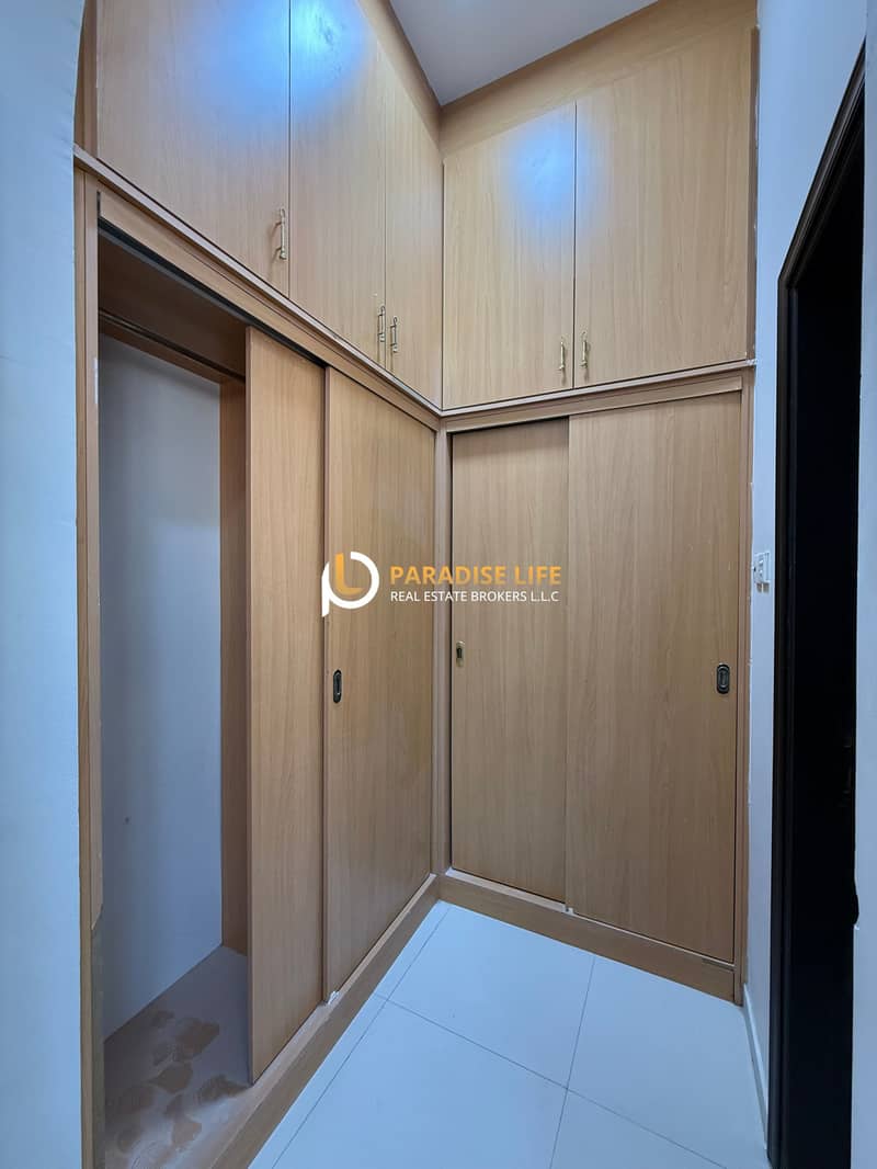 SINGLE STORY-4 BEDROOM PLUS MAIDS -CORNER VILLA AVAILABLE FOR RENT - Image 11