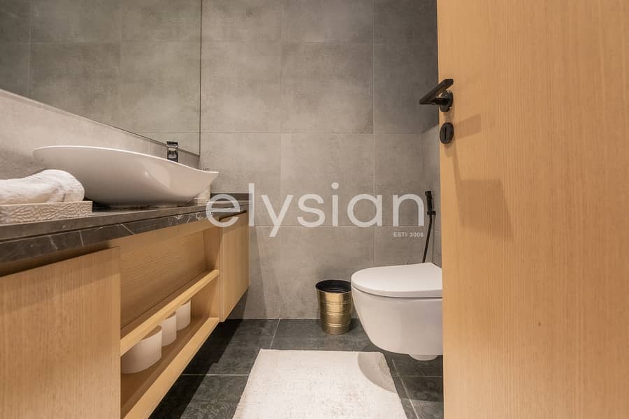 Golf Course View | Extended Living Area - Image 12