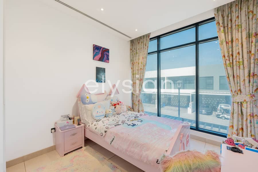 Golf Course View | Extended Living Area - Image 14