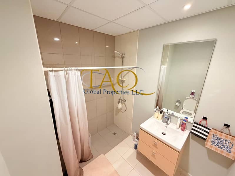 Best Deal | Specious Layout | Vacant On Transfer - Image 10