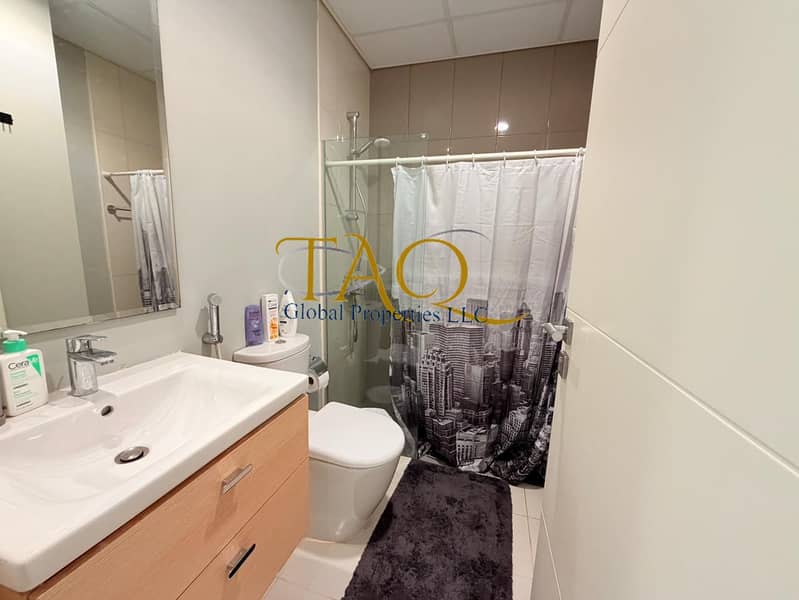 Best Deal | Specious Layout | Vacant On Transfer - Image 17