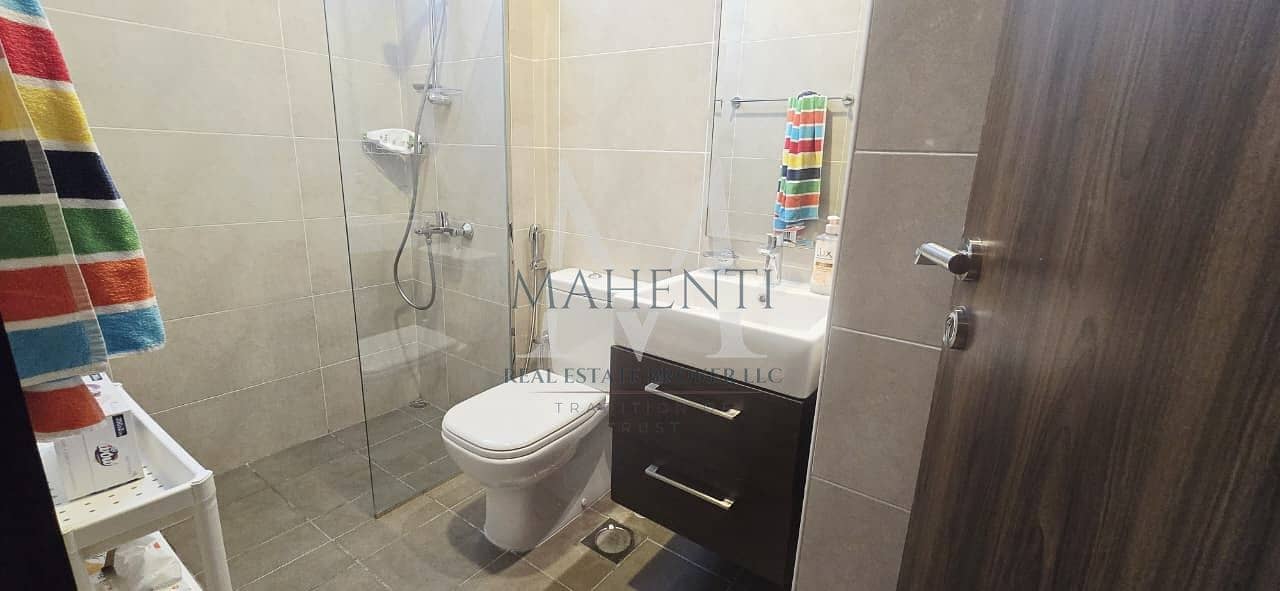 PEACEFULL | LUXURIOUS | SPACIOUS | PARKING | READY TO MOVE - Image 16