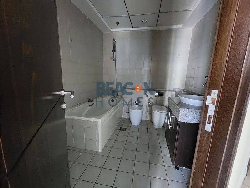 Vacant On Transfer | Marina View | High Floor - Image 16